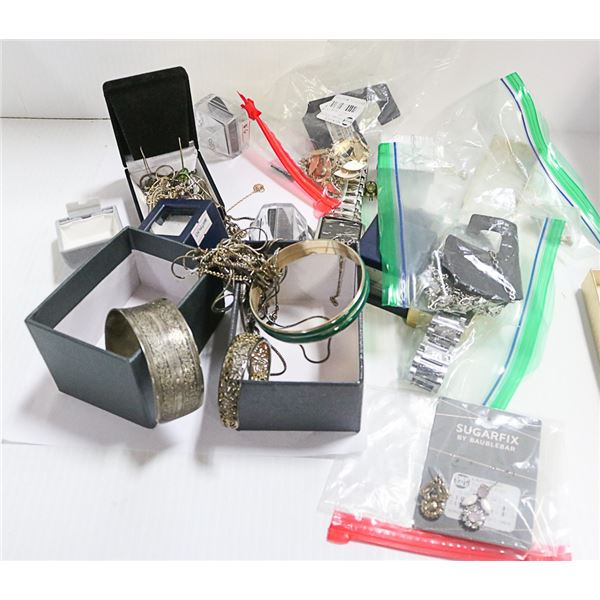 LOT OF MISCELLANEOUS JEWELRY