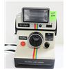 Image 1 : VINTAGE POLAROID LAND CAMERA