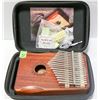 Image 1 : 17 KEY KALIMBA
