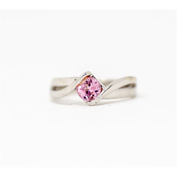 10K WHITE GOLD SPINEL FANCY RING SIZE 4.5