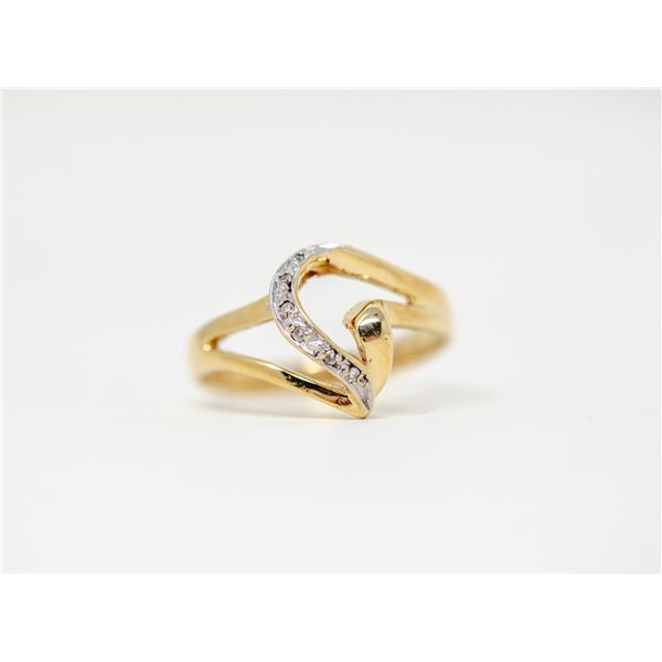 14K GOLD DIAMOND LADIES HEART RING SIZE 6