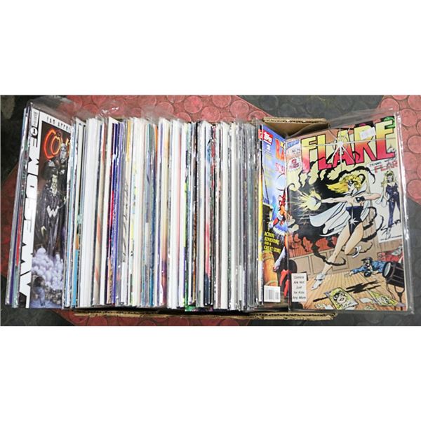 BOX WITH DC COMICS THE FLASH