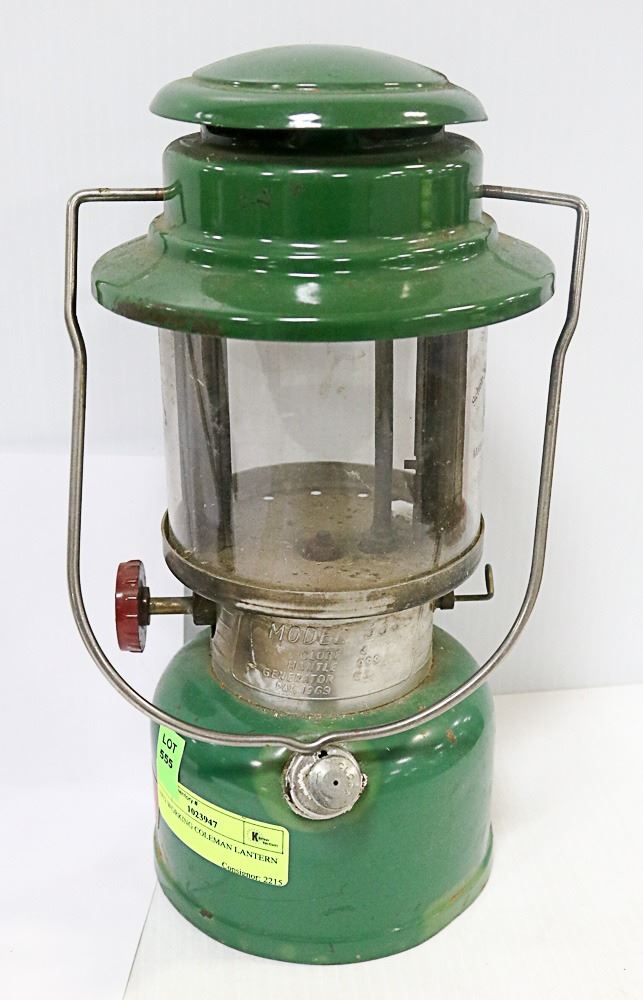 1972 WORKING COLEMAN LANTERN