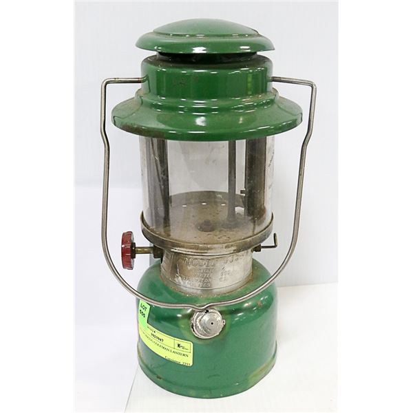 1972 WORKING COLEMAN LANTERN
