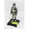 Image 1 : 6" CROME KNIGHT IN ARMOUR LIGHTER "THE CRUSADER"