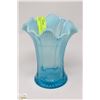 Image 1 : 1890'S-1910'S OPALESCENT BLUE 7" VASE NO CHIPS