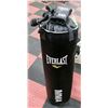 Image 1 : EVERLAST HEAVY BAG WITH GLOVES