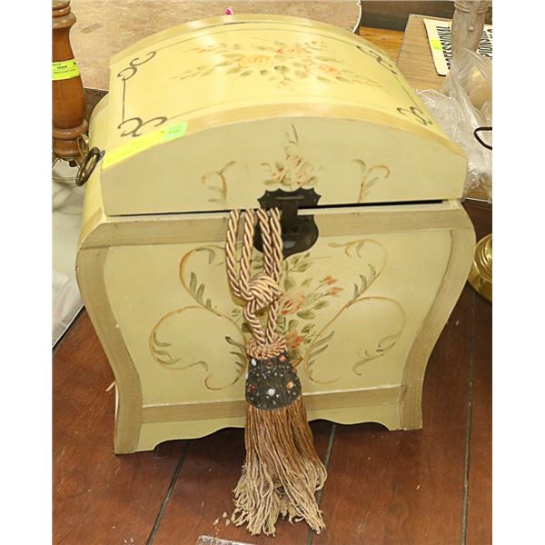 STORAGE BOX WITH LID AND TASSEL ,15 INX14