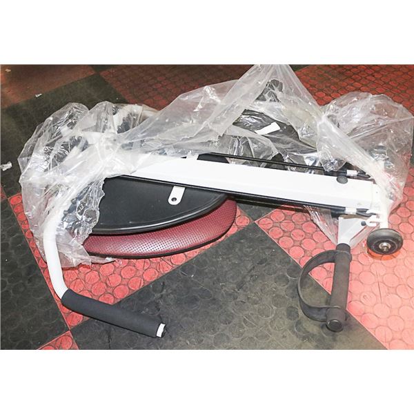 AB SQUEEZE EXERCISER