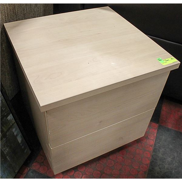 1 END TABLE 19" X 19" X 20"