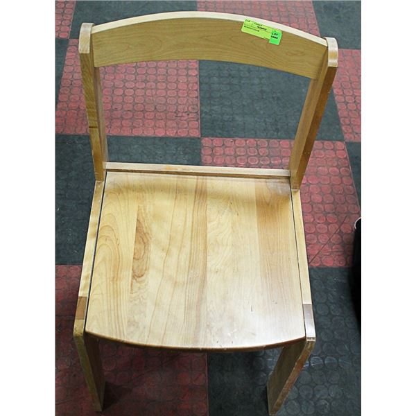WOODEN CHAIR