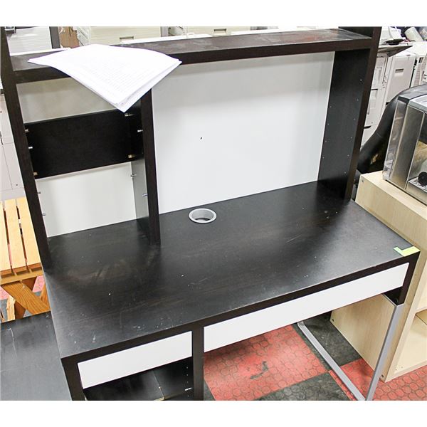 COMPUTER/OFFICE DESK