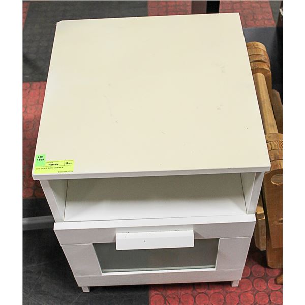SIDE TABLE WITH DRAWER