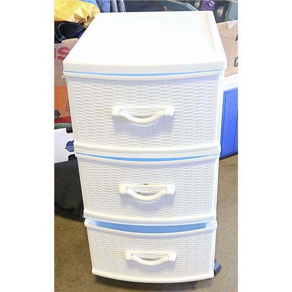 GRACIOUS LIVING 3 DRAWER ROLLING DRESSER