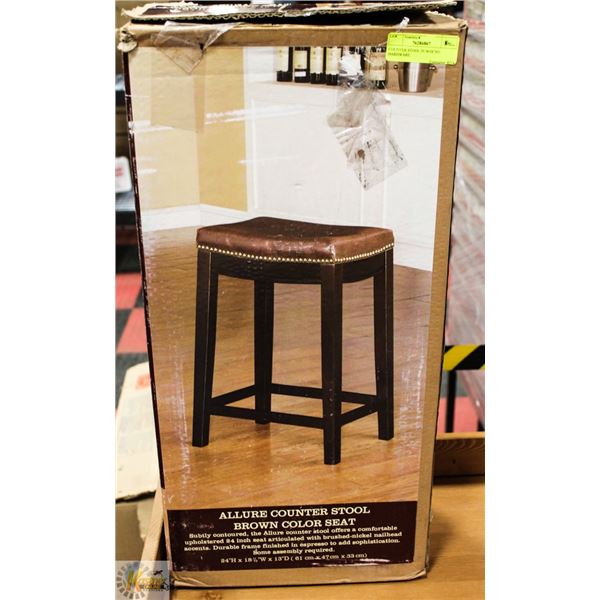 COUNTER STOOL IN BOX NO HARDWARE