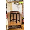 Image 1 : COUNTER STOOL IN BOX NO HARDWARE