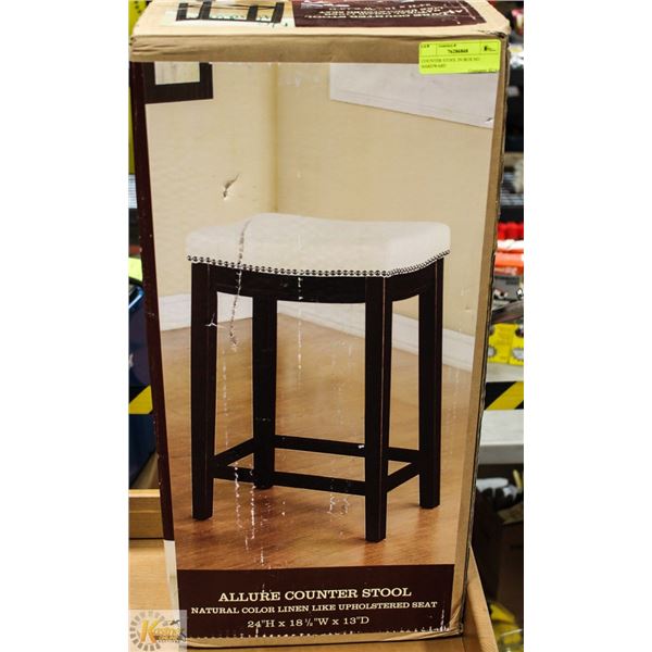 COUNTER STOOL IN BOX NO HARDWARE