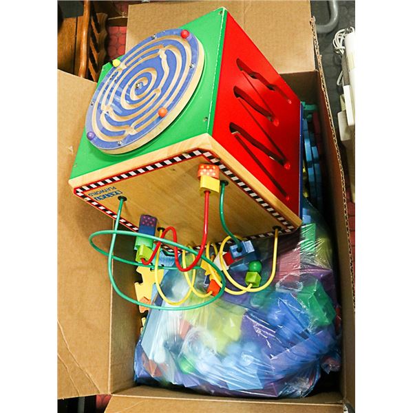 LOT OF CHILDREN TOYS - CHILD'S ACTIVITY CUBE