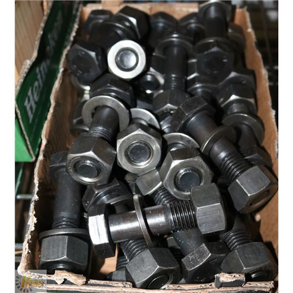 BOX WITH 42 HEAVY DUTY BOLTS/NUTS/WASHERS