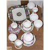 Image 1 : LOT OF TEA CUPS & COLLECTIBLE PATTERN DISHES