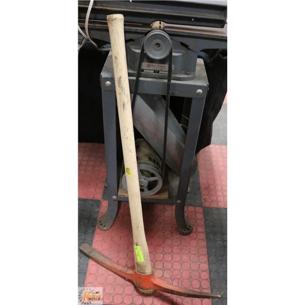 PICK AXE 36'" LONG