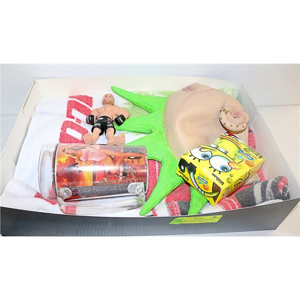 SNAP ON CUP & TOWEL VINTAGE, SPONGE BOB GOLF BALLS