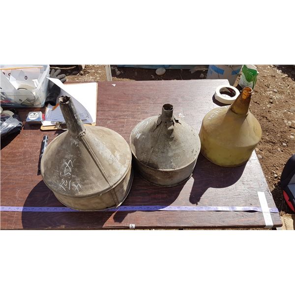 3 funnels, 2 vintage