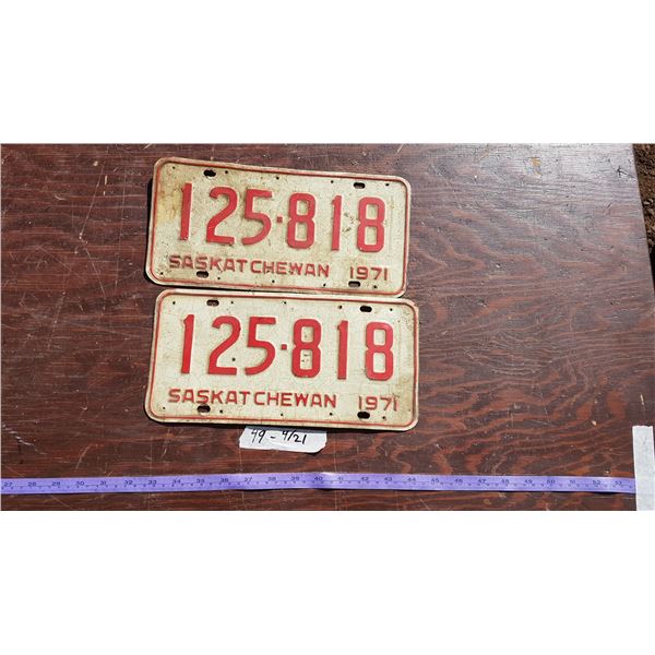 2 1971 sask plates