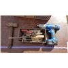 Image 2 : lot tools/misc items