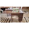 Image 2 : sewing machine 17"x28"