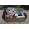 Image 1 : Lot Tupperware & Kitchen Items