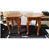Image 1 : 2 Vi8ntage end tables