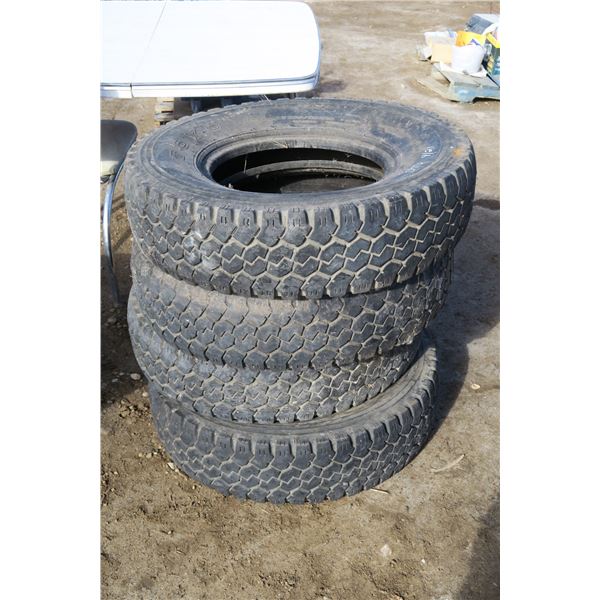 4 Toyo Tires 235/85/r16