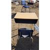 Image 6 : 2 School Desks