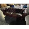 Image 2 : LEATHER BUTTON BACK ROLLING SOFA
