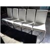 Image 1 : 5 WHITE CHAIRS