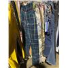 Image 8 : ASSORTED CLOTHING BRANDS SUCH AS : JADED, TOMMY HILFIGER, URBAN OUTFITTERS, & MORE RACK INCLUDED