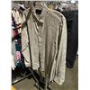 Image 2 : ASSORTED CLOTHING BRANDS SUCH AS : TOP MAN, RW&CO, HM, & MORE RACK INCLUDED