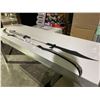 Image 2 : 2 FANTASY BATTLE WEAPONS