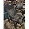 Image 2 : ROLLING OFFICE CHAIR