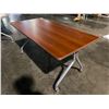 Image 2 : ROLLING TABLE 30 X 60"