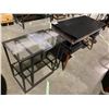 Image 2 : 3 TABLES