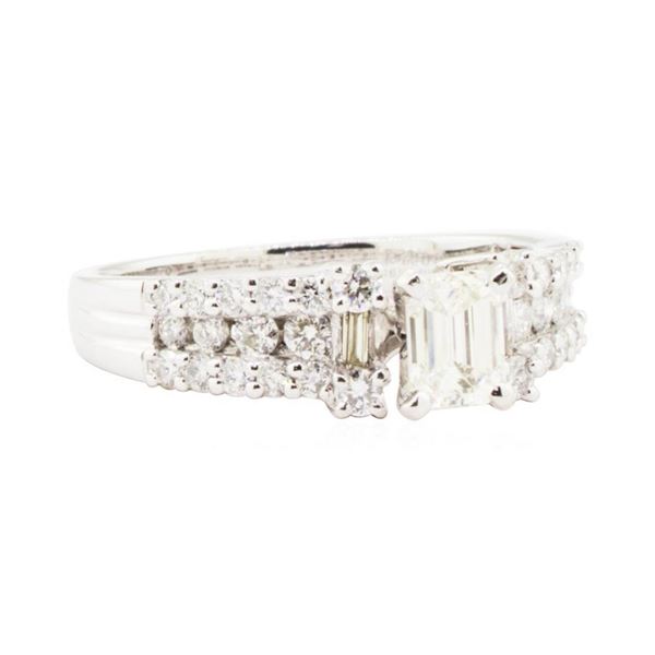 1.12 ctw Diamond Ring - Platinum