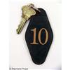 Image 2 : VACANCY Motel Key # 10 Movie Props