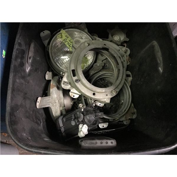 BIN OF POWER STEERING PUMPS & BIN OF HEADLIGHTS, 3 BAGS OF SPECIALTY FITTINGS & DOOR SEAL *NANAIMO*