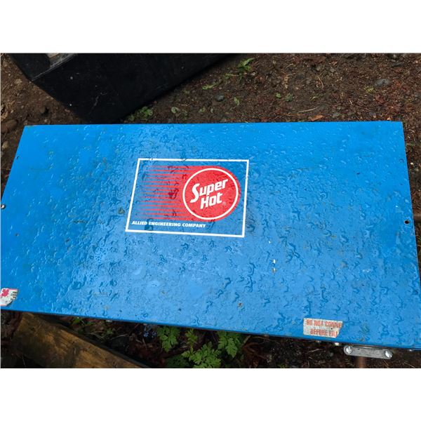ELECTRIC HYDRONIC HEATING BOILER - ALLIED ENGINEERING SUPER HOT - 40,000 BTU *NANAIMO*