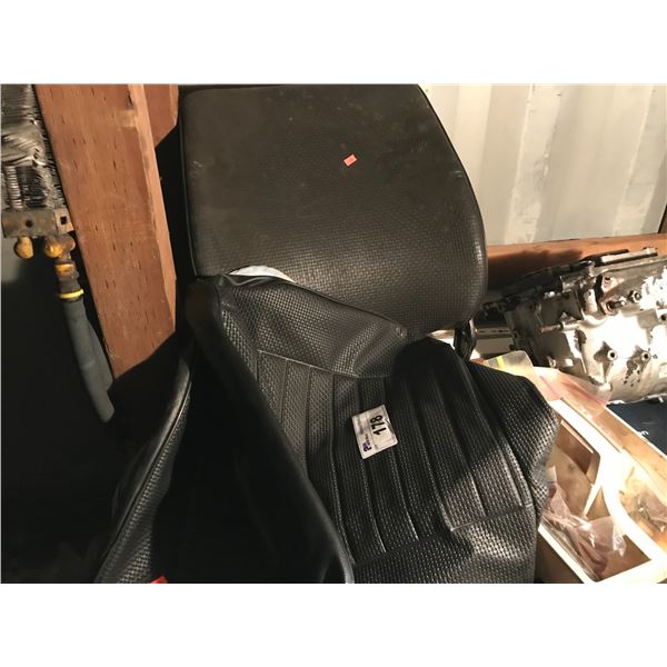 EARLY BUS SERIES VW NEW FRONT SEAT COVERS  *NANAIMO*