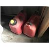 Image 11 : LARGE LOT OF CAR WAX, CLEANING SUPPLIES, SOLVENTS, SAND PAPER & TOUCH UP PAINT *NANAIMO*