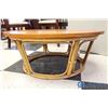Image 2 : Round Wood & Wicker Table