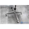 Image 2 : **Office Chair
